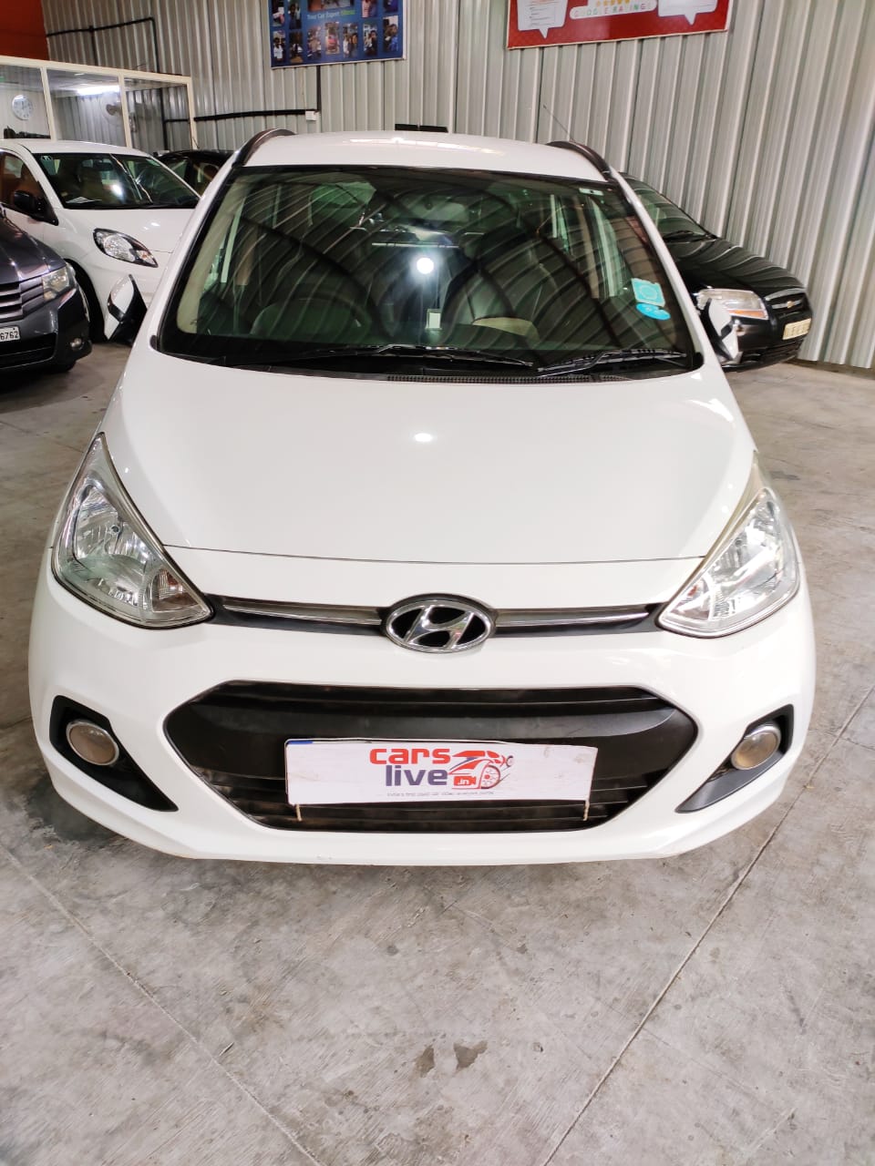 Hyundai i10 Grand Automatic Asta opt 1.2ltr Petrol 2014 ABS + Free Warranty  one Year - used cars for sale in Bangalore 